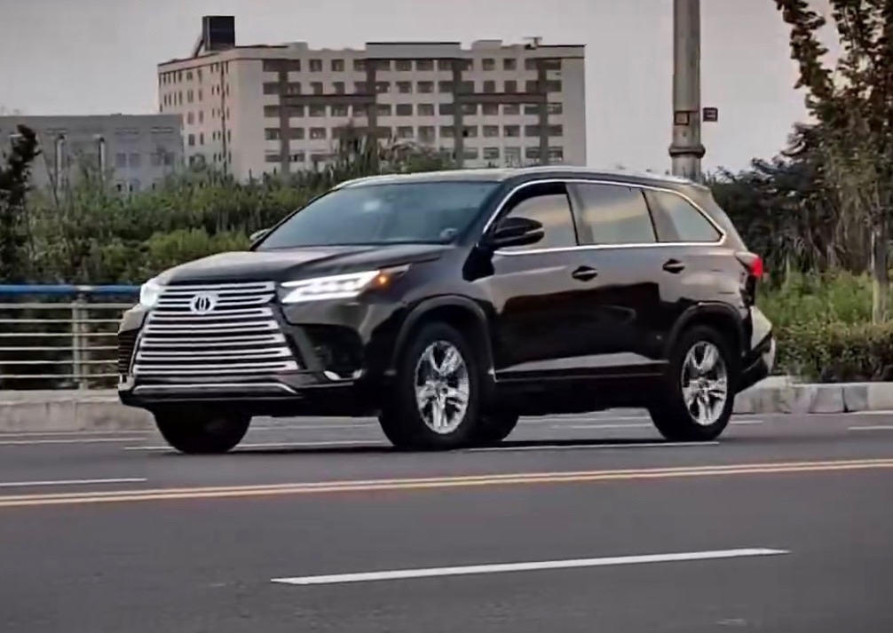 Рестайлинг дляToyota Highlander U50 2014-2019 в стиле Lexus LX600